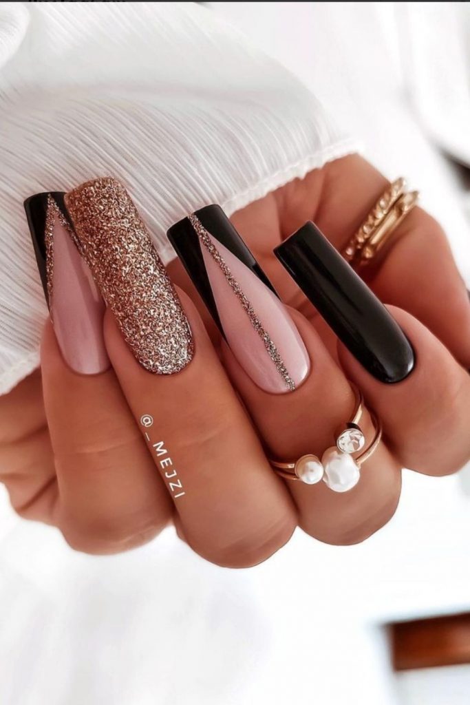 Top Winter nails 2021 trends for Christmas nails design