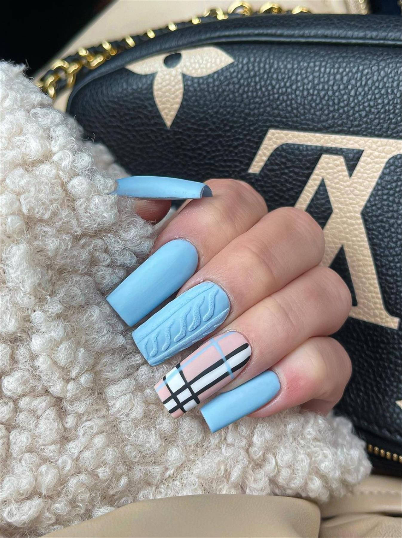 Top Short Square Nail Ideas For a Classy Look