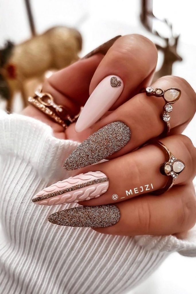 Top Winter nails 2021 trends for Christmas nails design