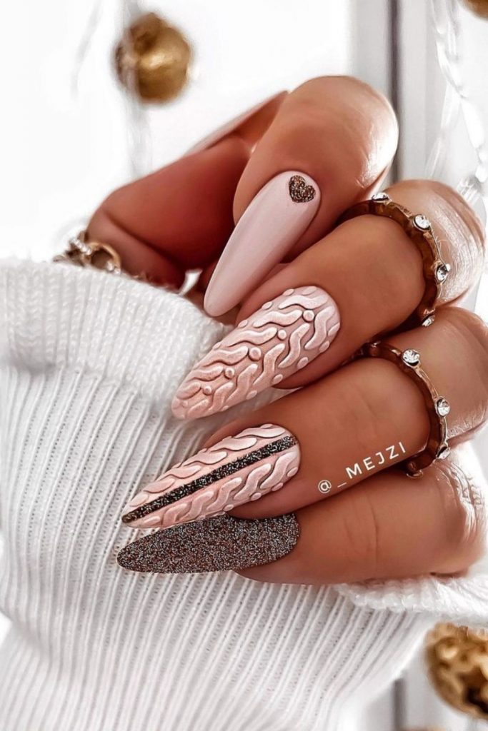 Top Winter nails 2021 trends for Christmas nails design