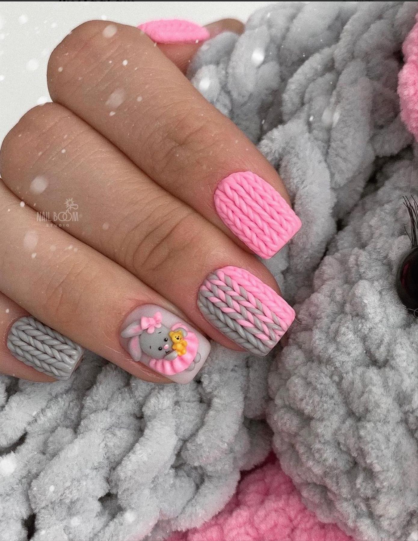 Best Christmas nail design ideas 2021 to try