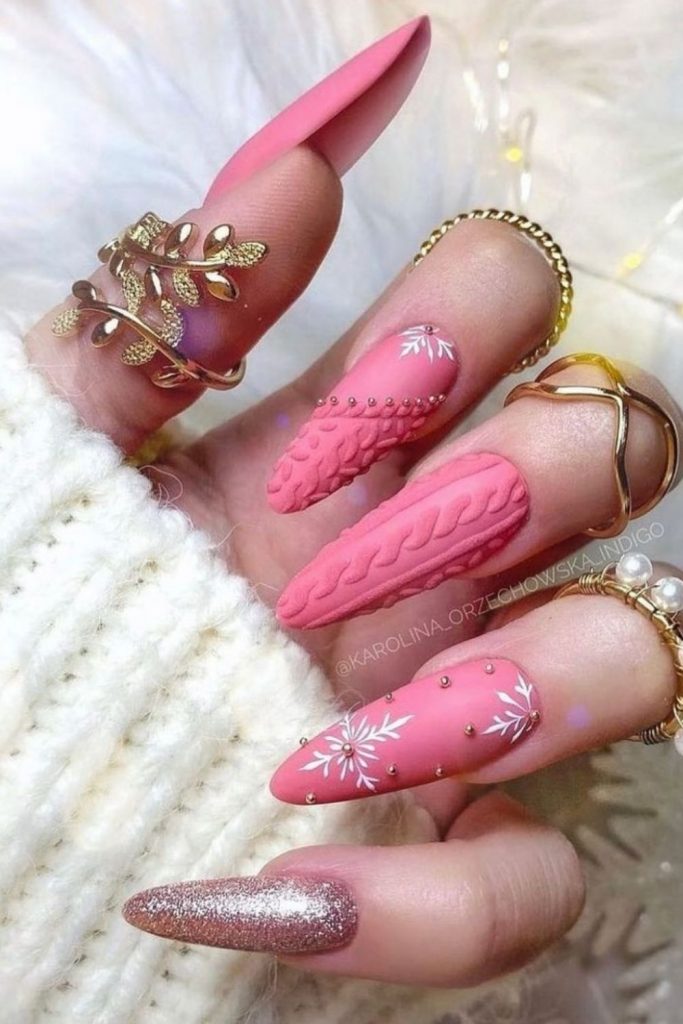Top Winter nails 2021 trends for Christmas nails design