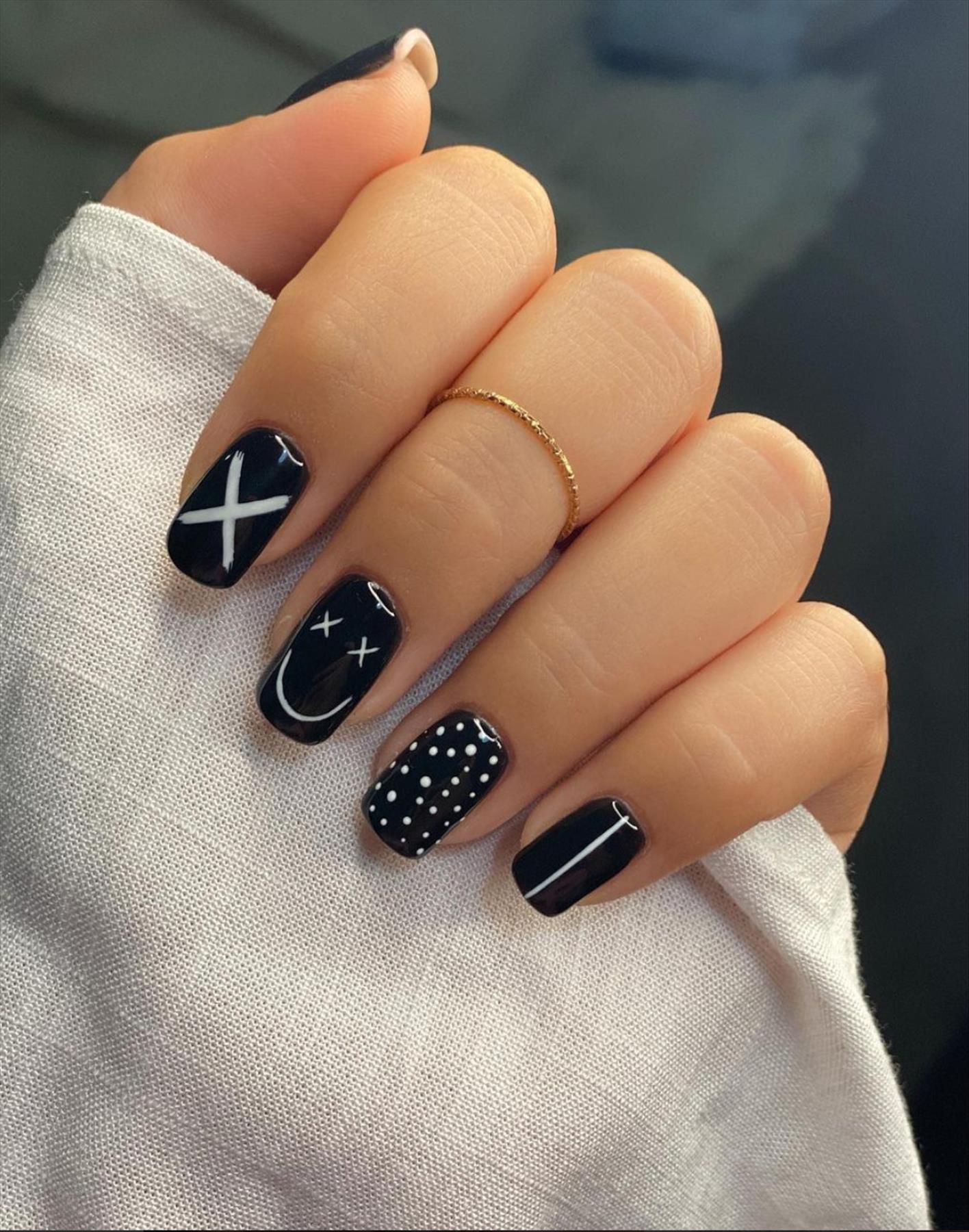 Top Short Square Nail Ideas For a Classy Look