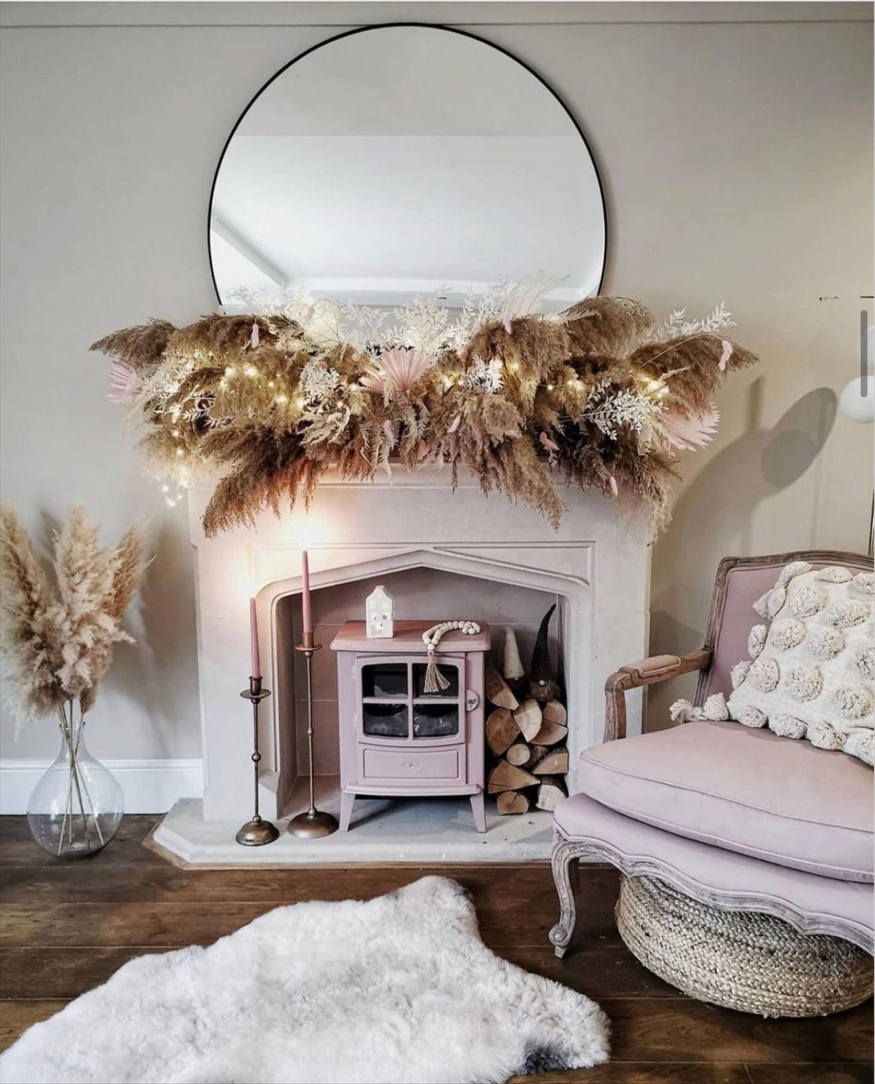 30 Cozy Christmas fireplace decor ideas to Warm Your Holiday