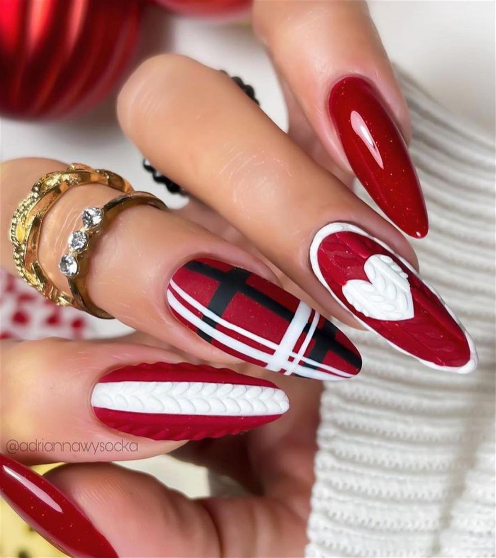 Best Christmas nail design ideas 2021 to try