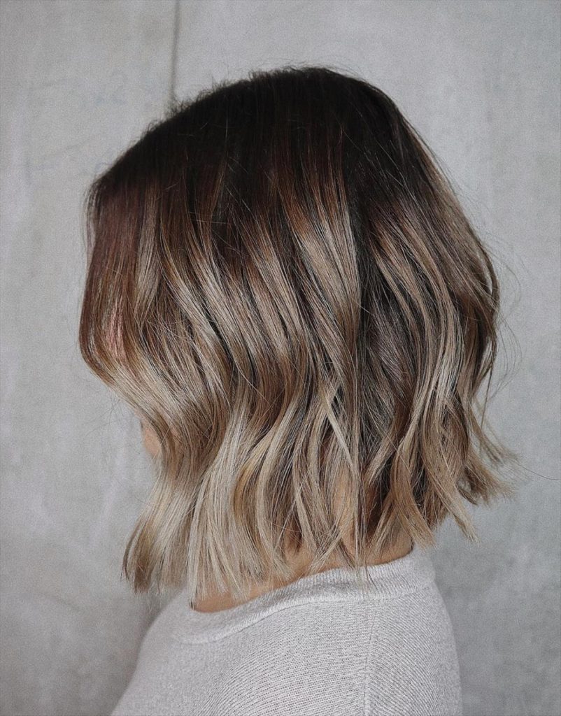 Best Fine hair short bob haircut for stylish women