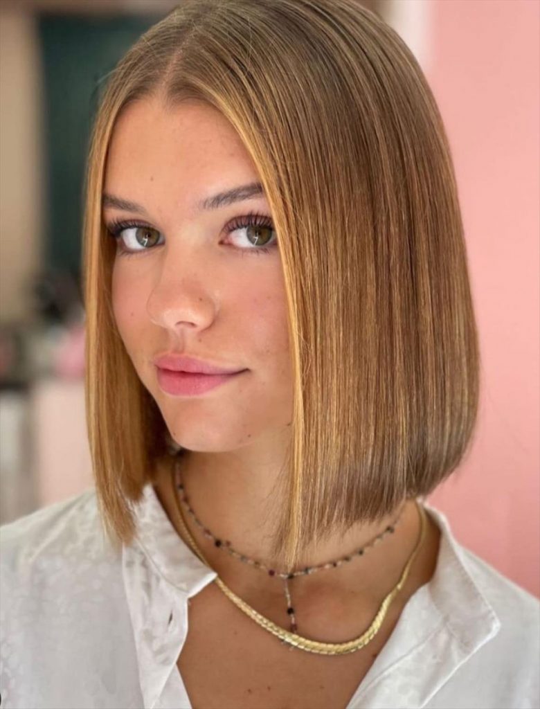 Best Fine hair short bob haircut for stylish women