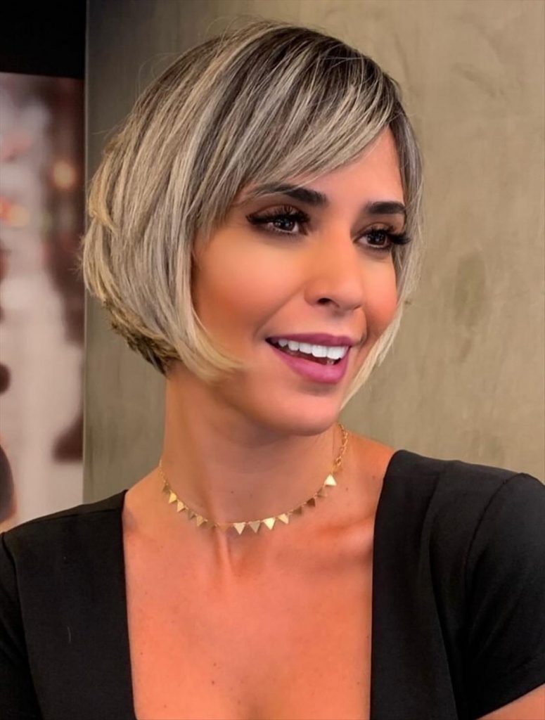 Best Fine hair short bob haircut for stylish women