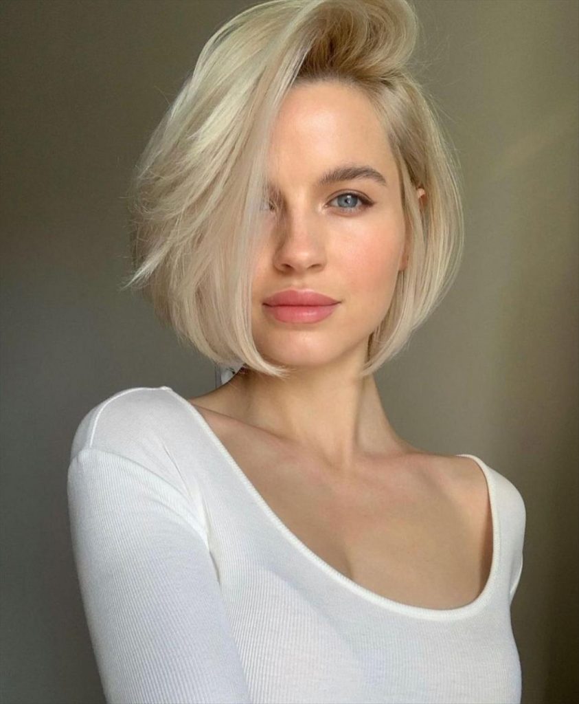 Best Fine hair short bob haircut for stylish women