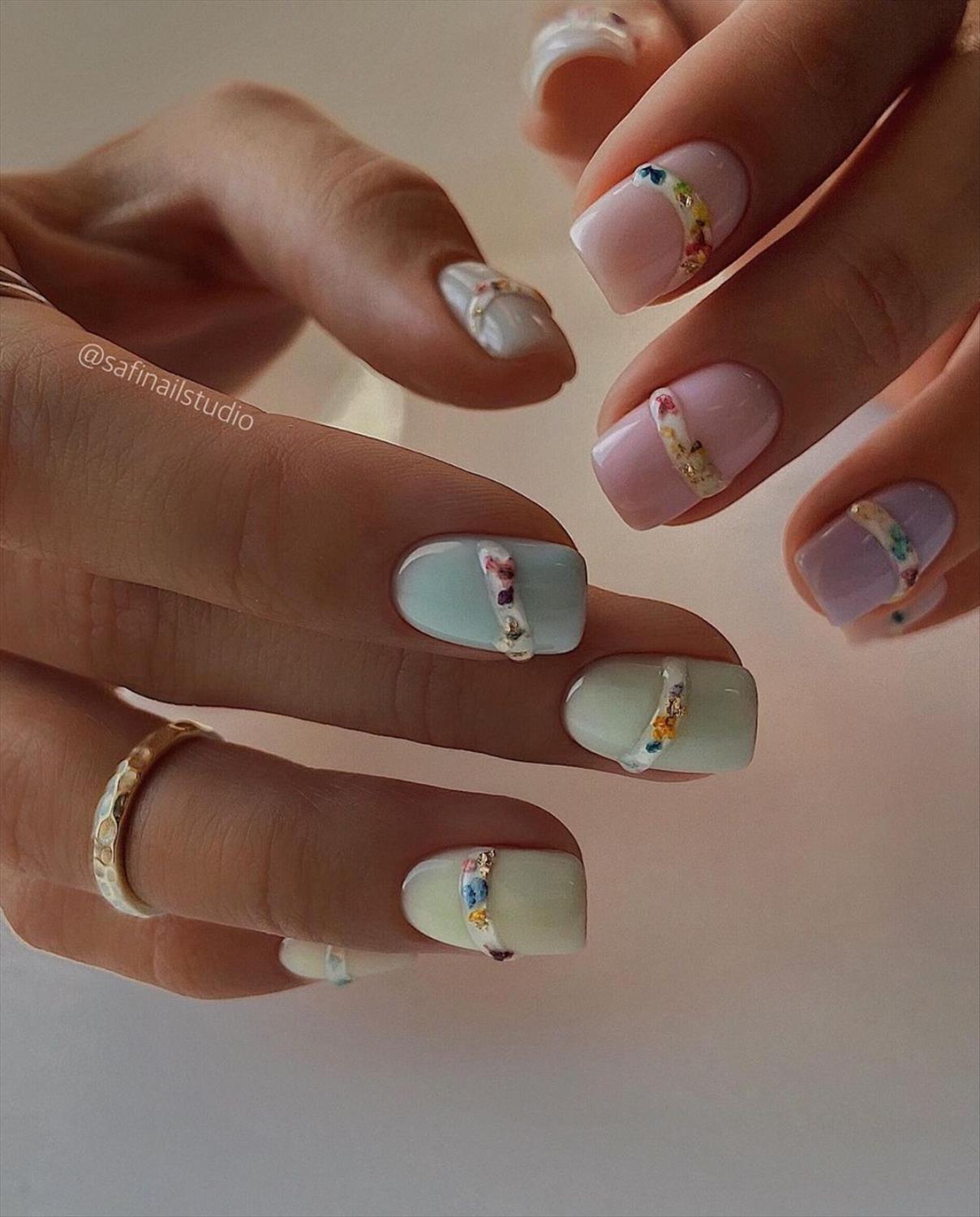 Pretty short acrylic nails ideas with oval and square nail shape