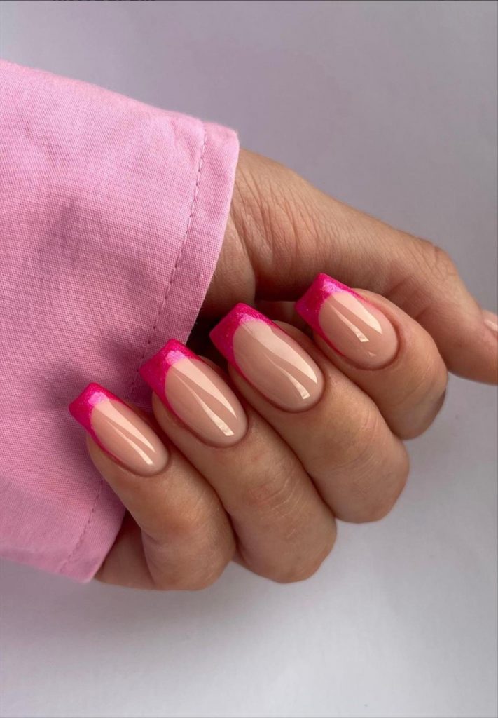 Natural Spring nails 2022 trends with short square nails