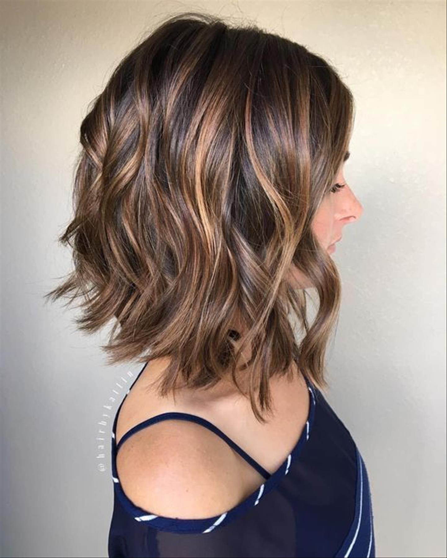 Best Mid-length haircuts for fine hair 2022