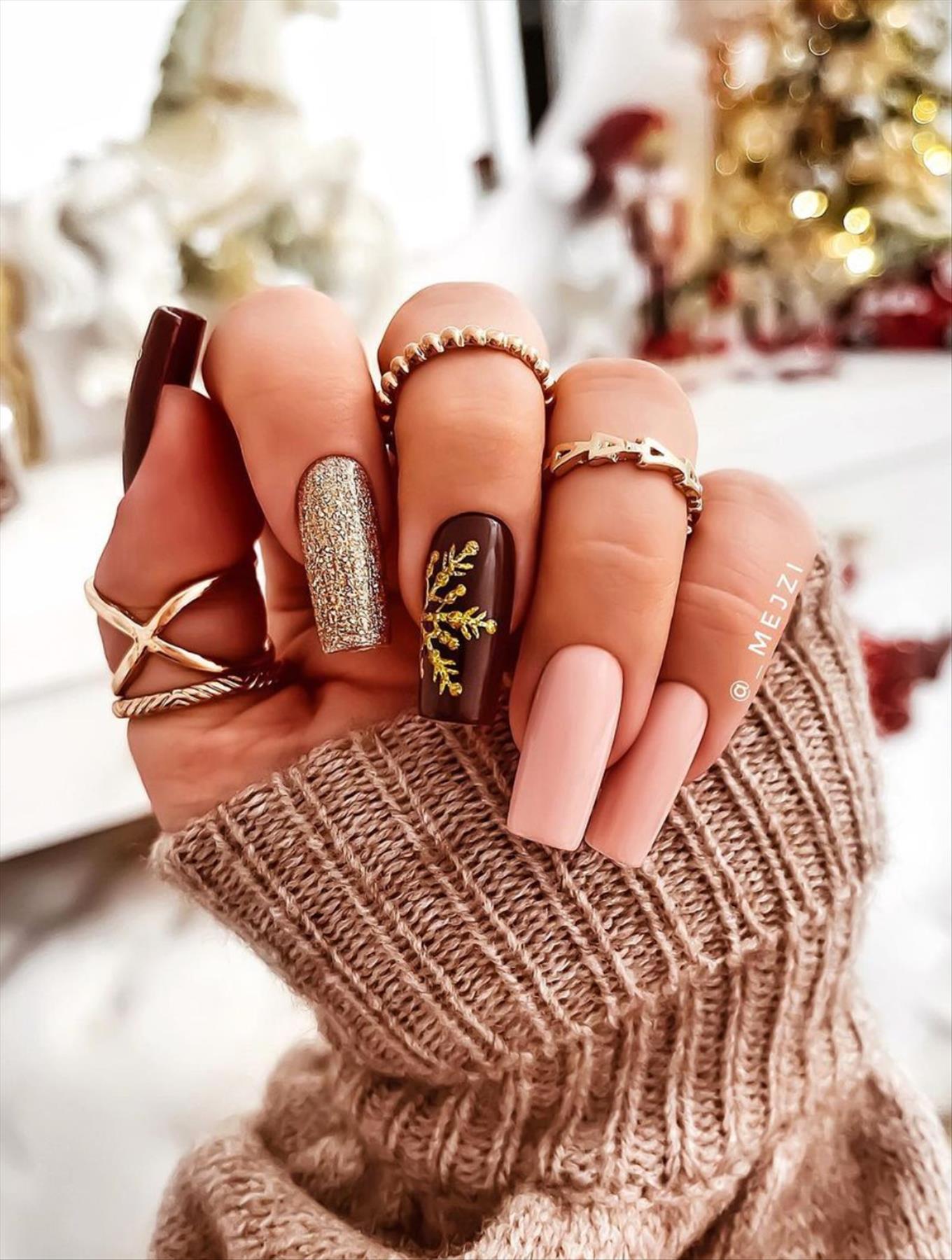 Best Christmas nail art designs 2021 for Winter