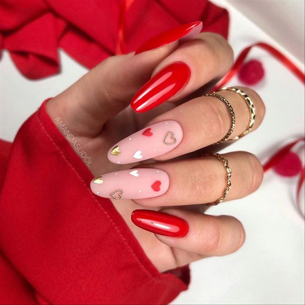 Romantic Valentine’s Day Nails With Heart Nails!