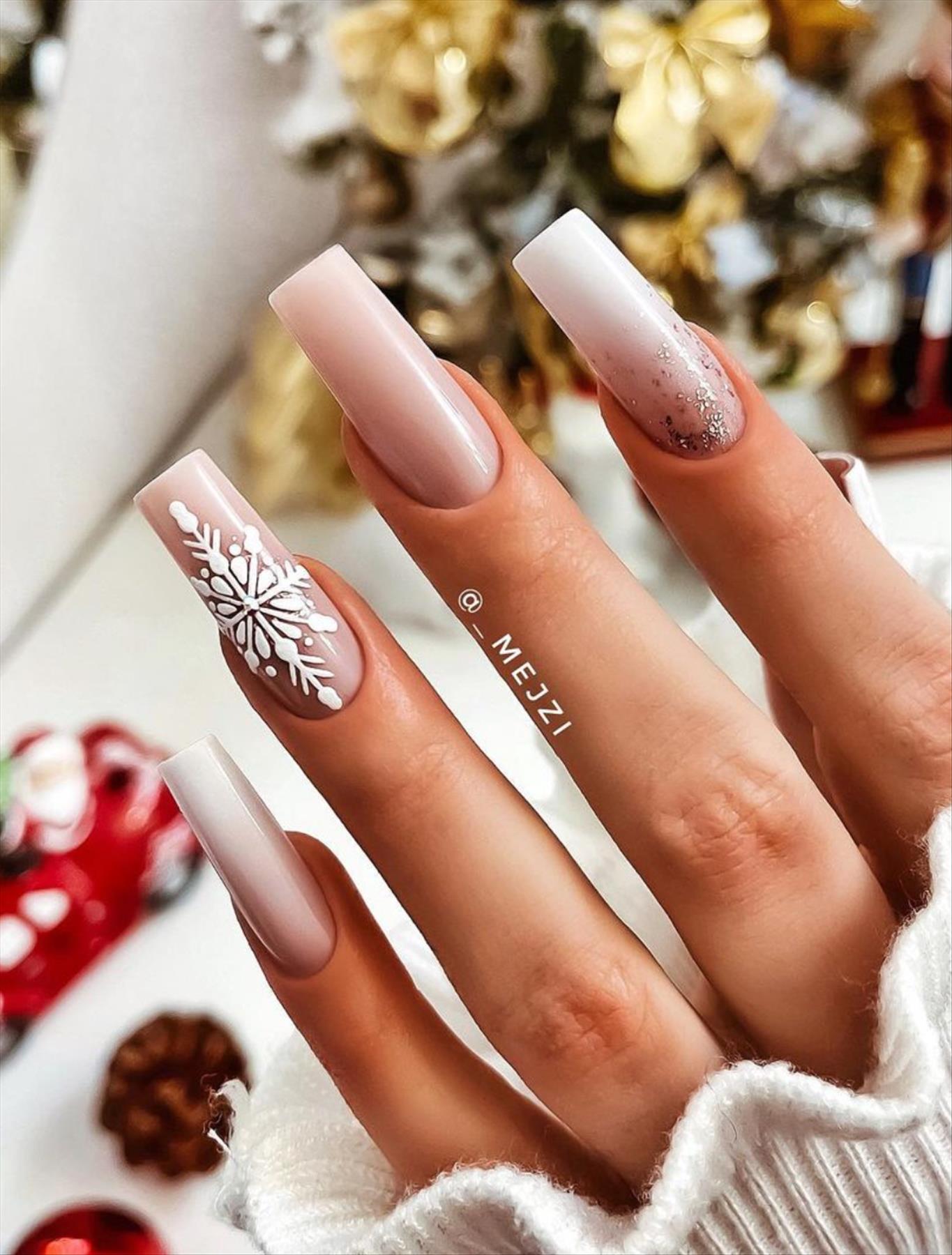 Best Christmas nail art designs 2021 for Winter