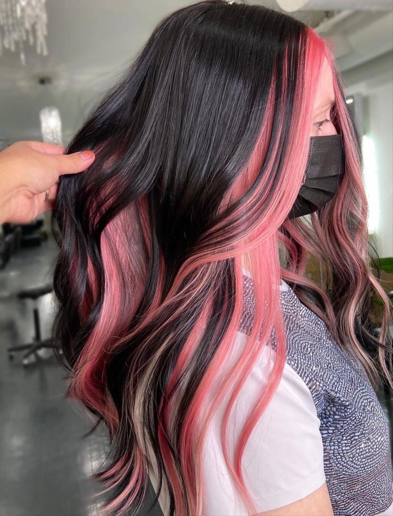 erfect two-color hair dye ideas and peekaboo highlight