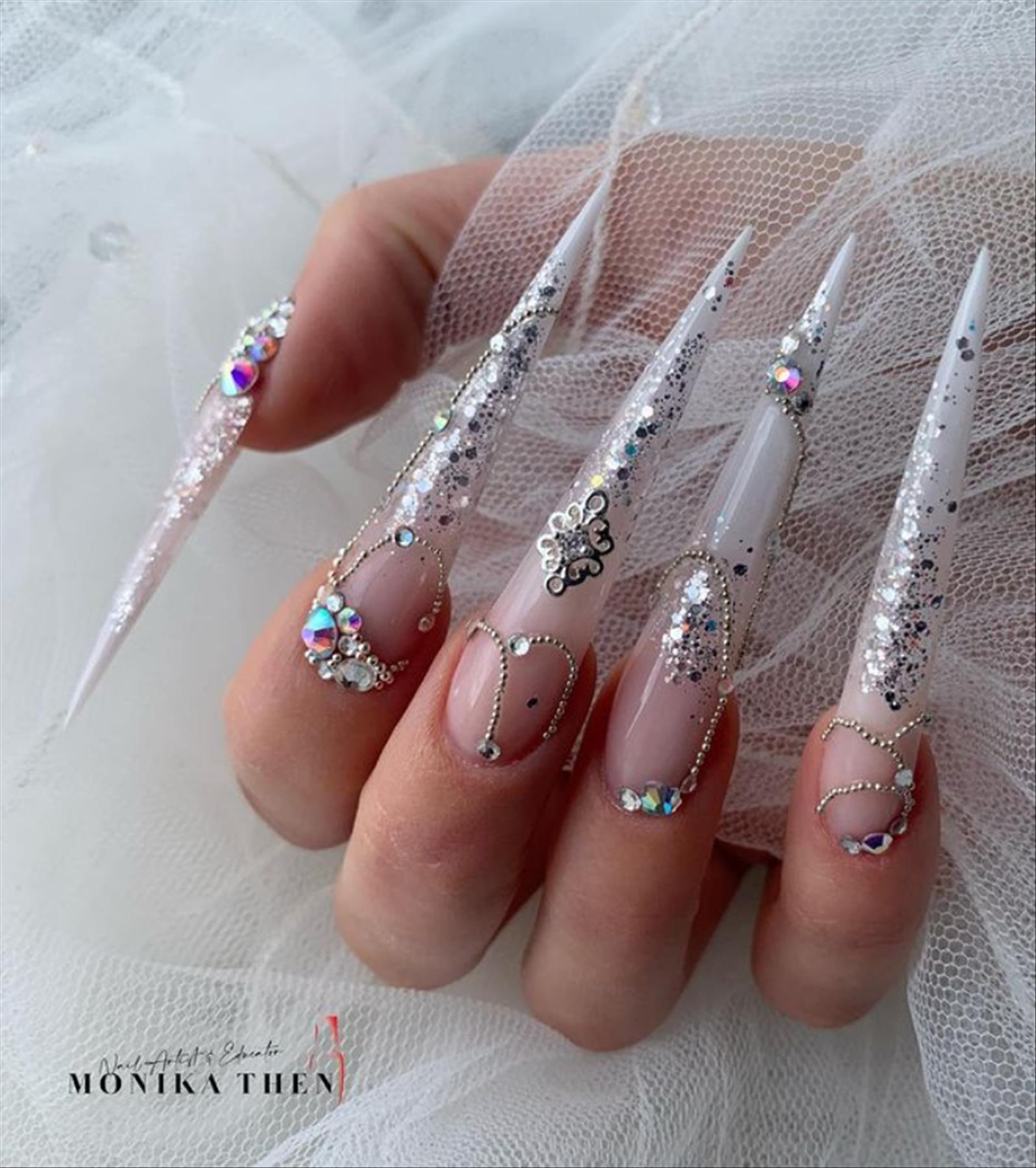 35 Cool Stiletto nails design for Winter nail 2021 trends