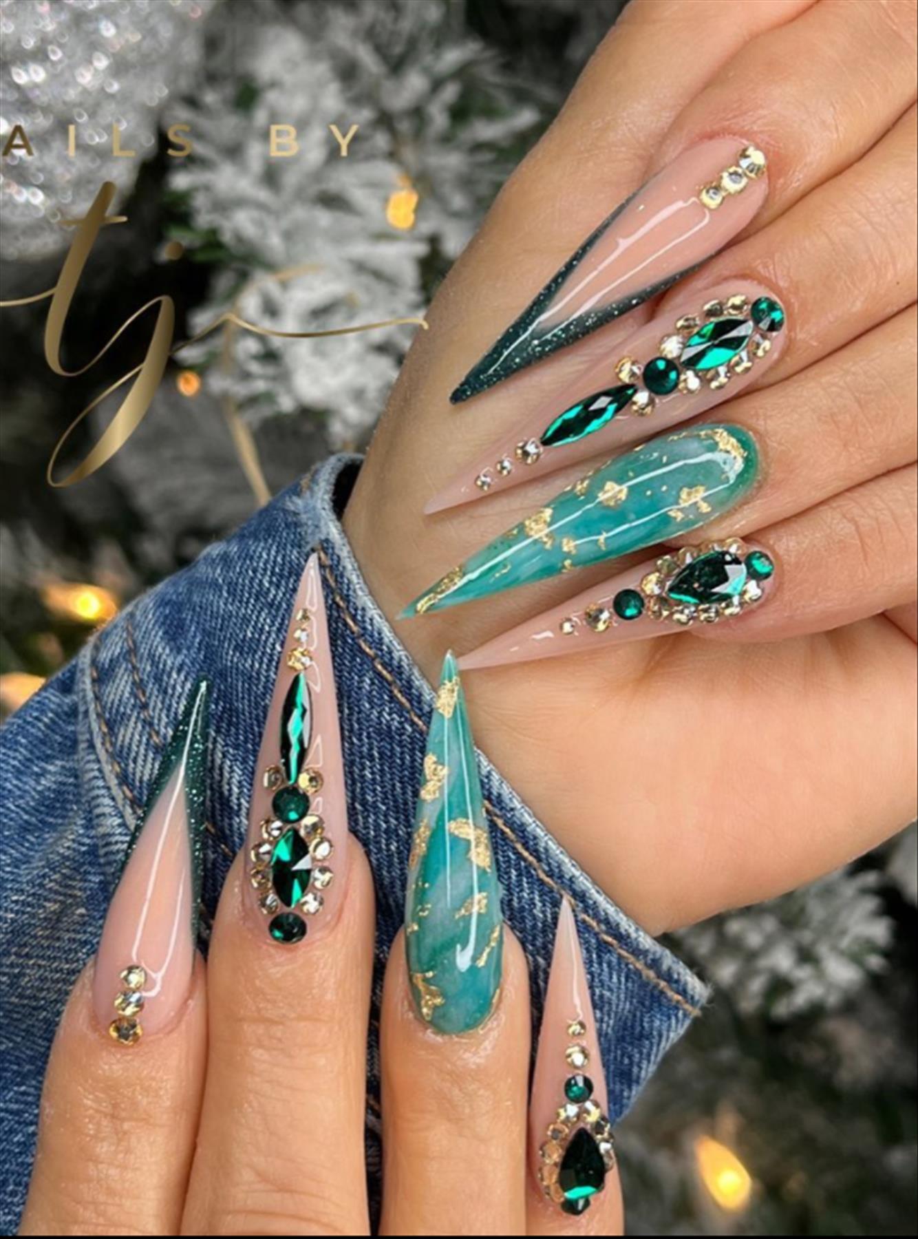 35 Cool Stiletto nails design for Winter nail 2021 trends