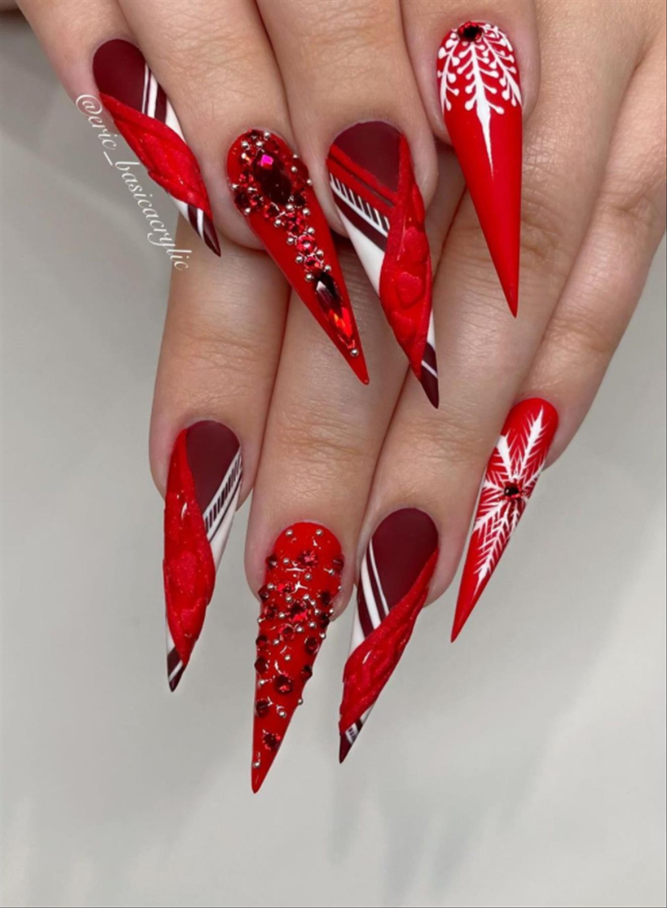 35 Cool Stiletto nails design for Winter nail 2021 trends