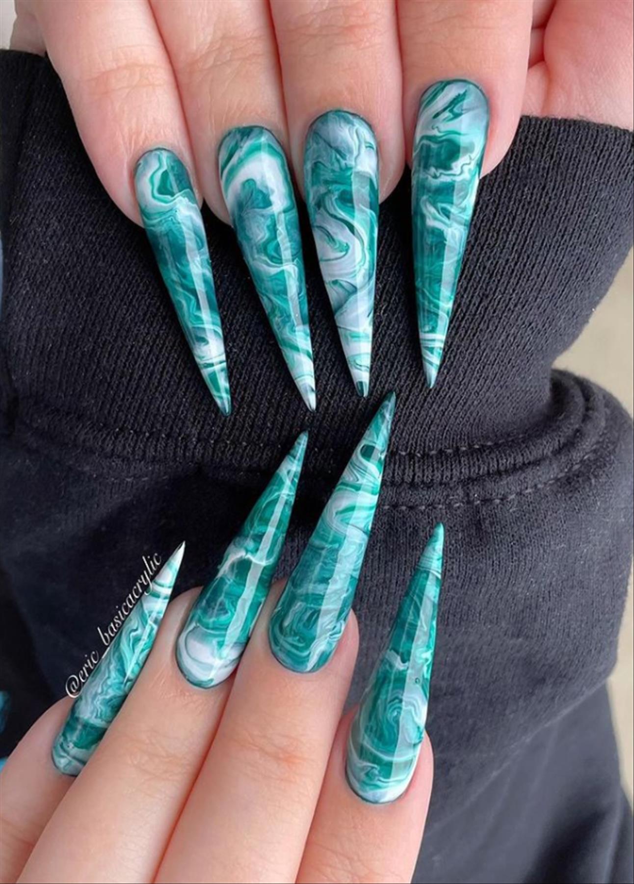 35 Cool Stiletto nails design for Winter nail 2021 trends