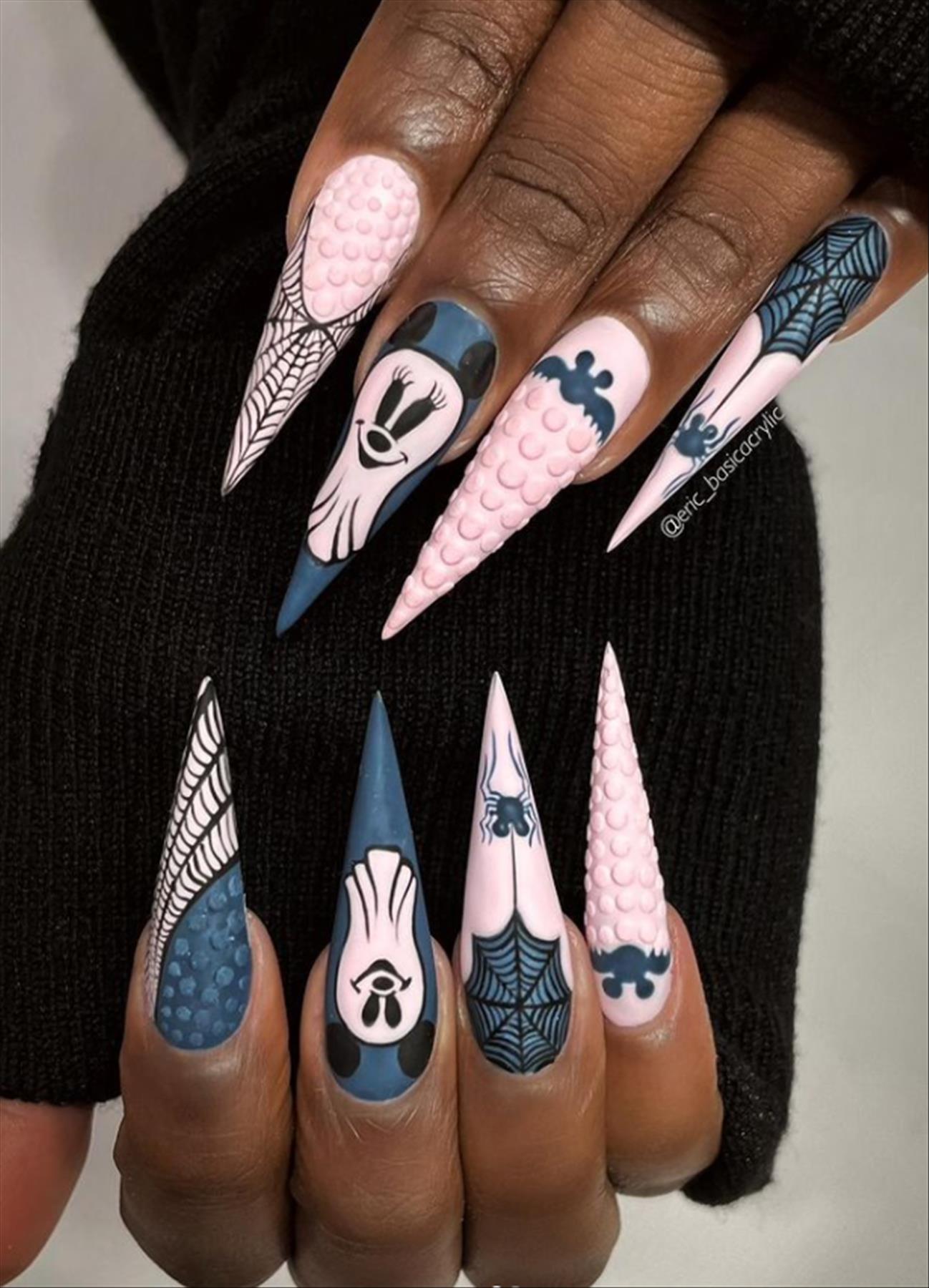 35 Cool Stiletto nails design for Winter nail 2021 trends