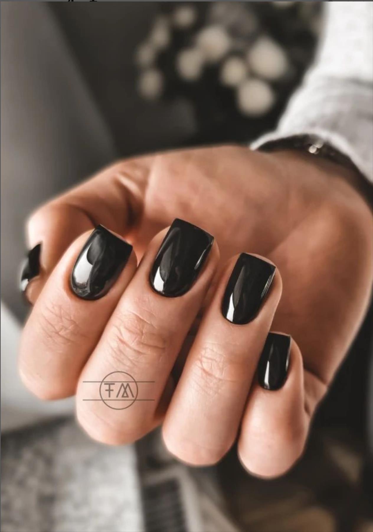 Elegant Black Nail Art Designs to Keep Your Style On Point