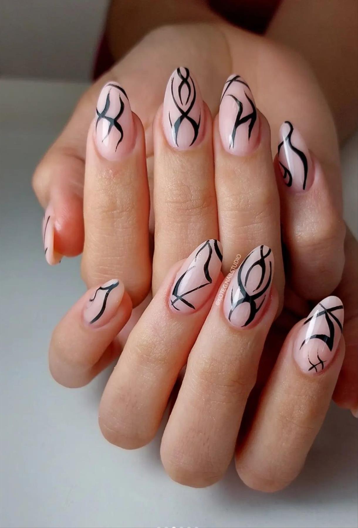 Elegant Black Nail Art Designs to Keep Your Style On Point