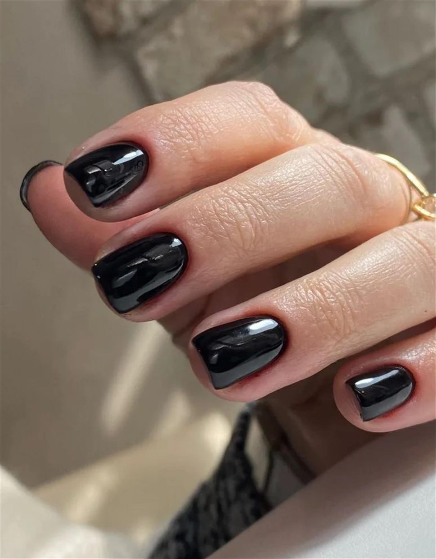 Elegant Black Nail Art Designs to Keep Your Style On Point