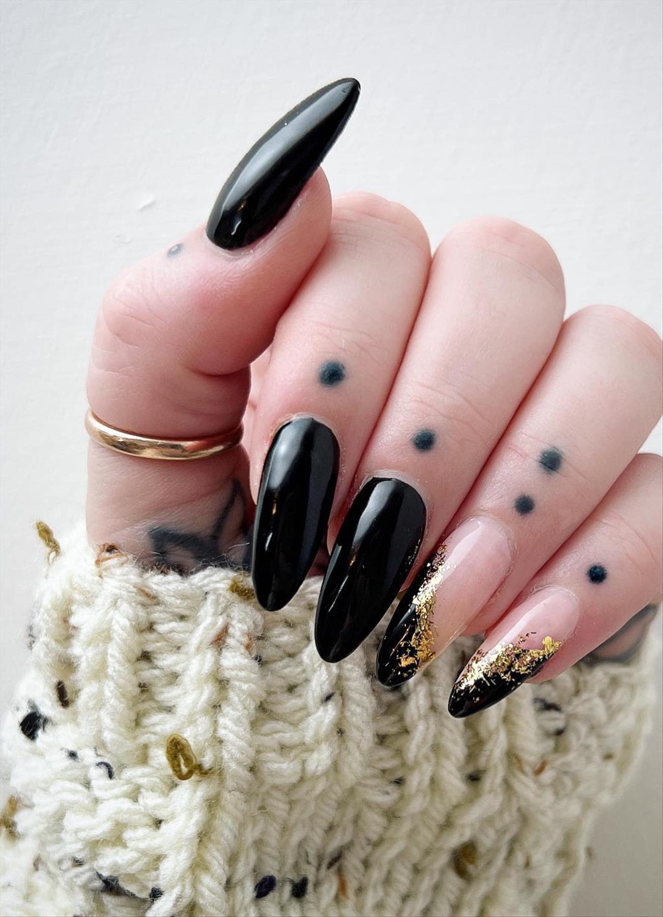 Elegant Black Nail Art Designs to Keep Your Style On Point