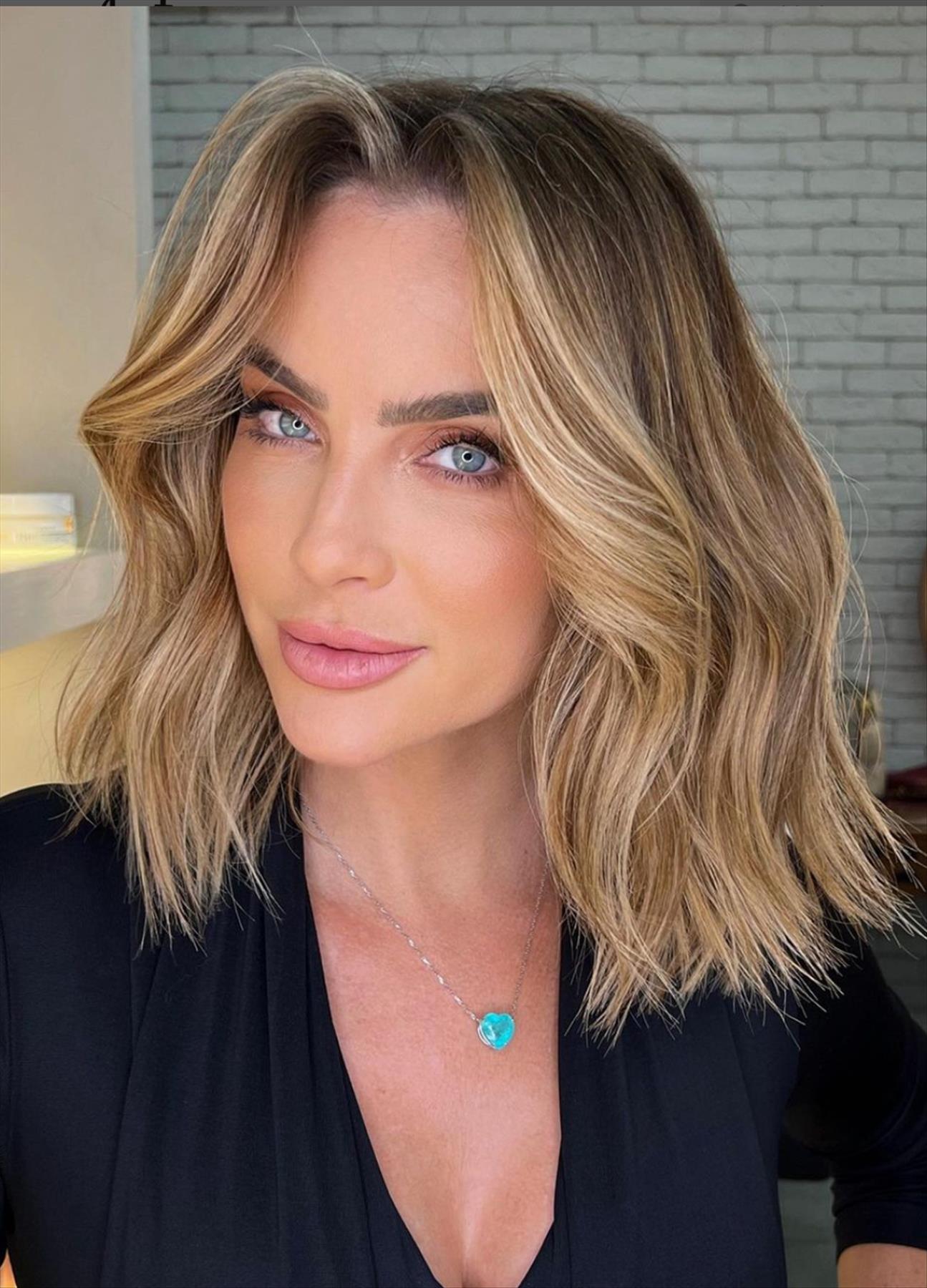 Trendy wavy bob haircuts for fine hair