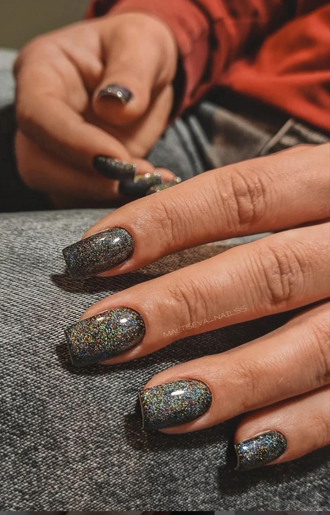 Elegant Black Nail Art Designs to Keep Your Style On Point