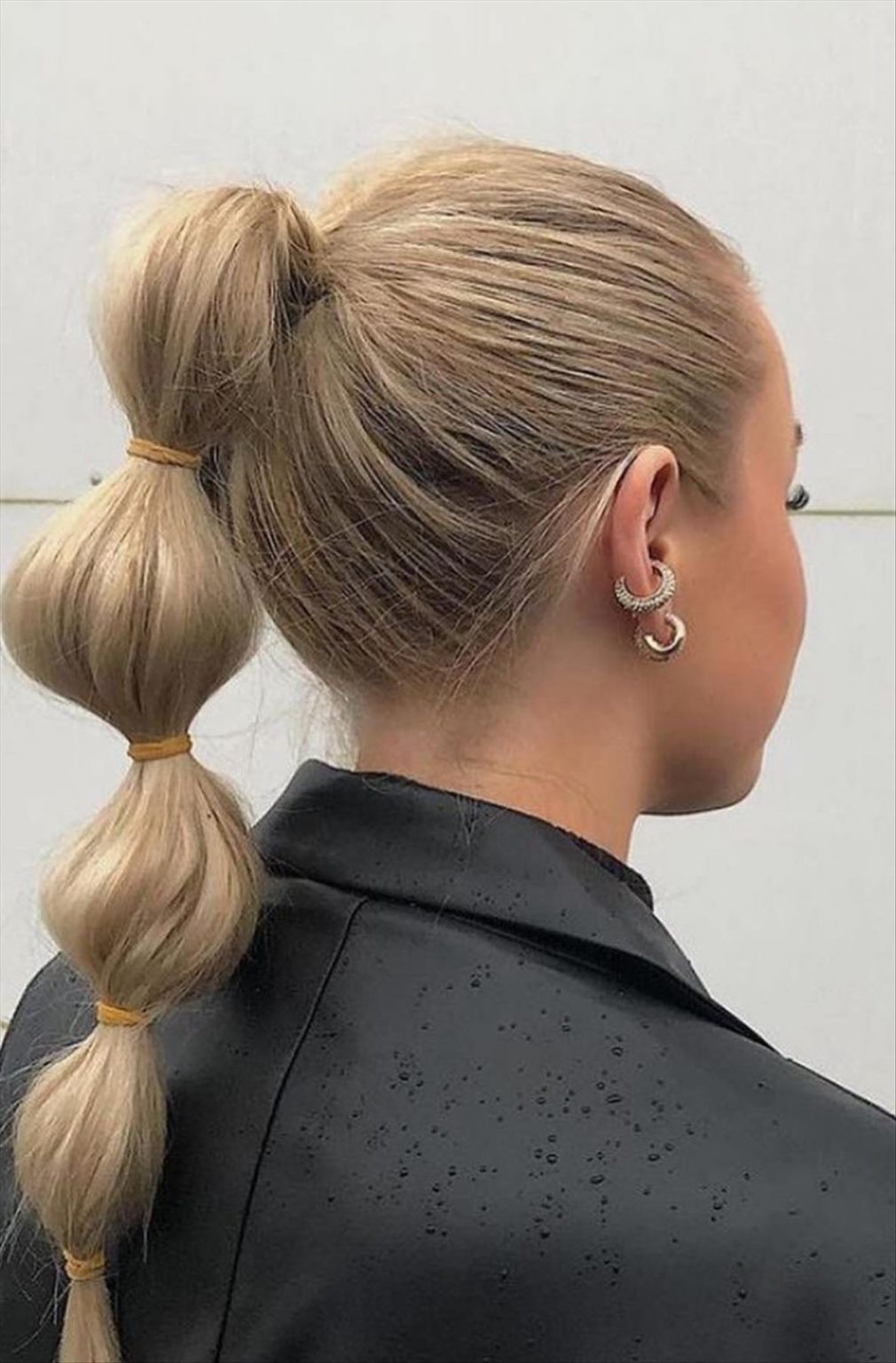 19 Best bubble hairstyle designs for Summer to copy - Fashionsum