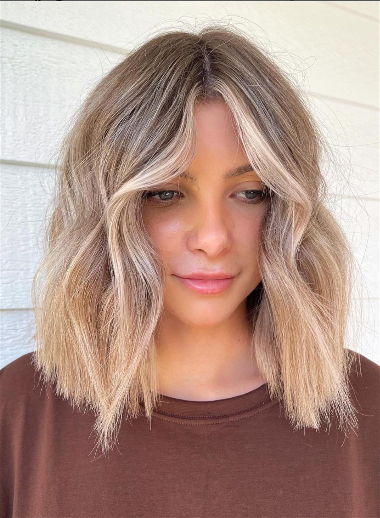 Stunning shoulder length hairstyles and haircuts for a chic look