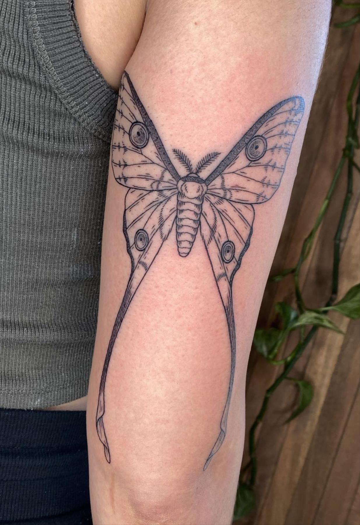 Bold butterfly tattoo ideas for women 2022