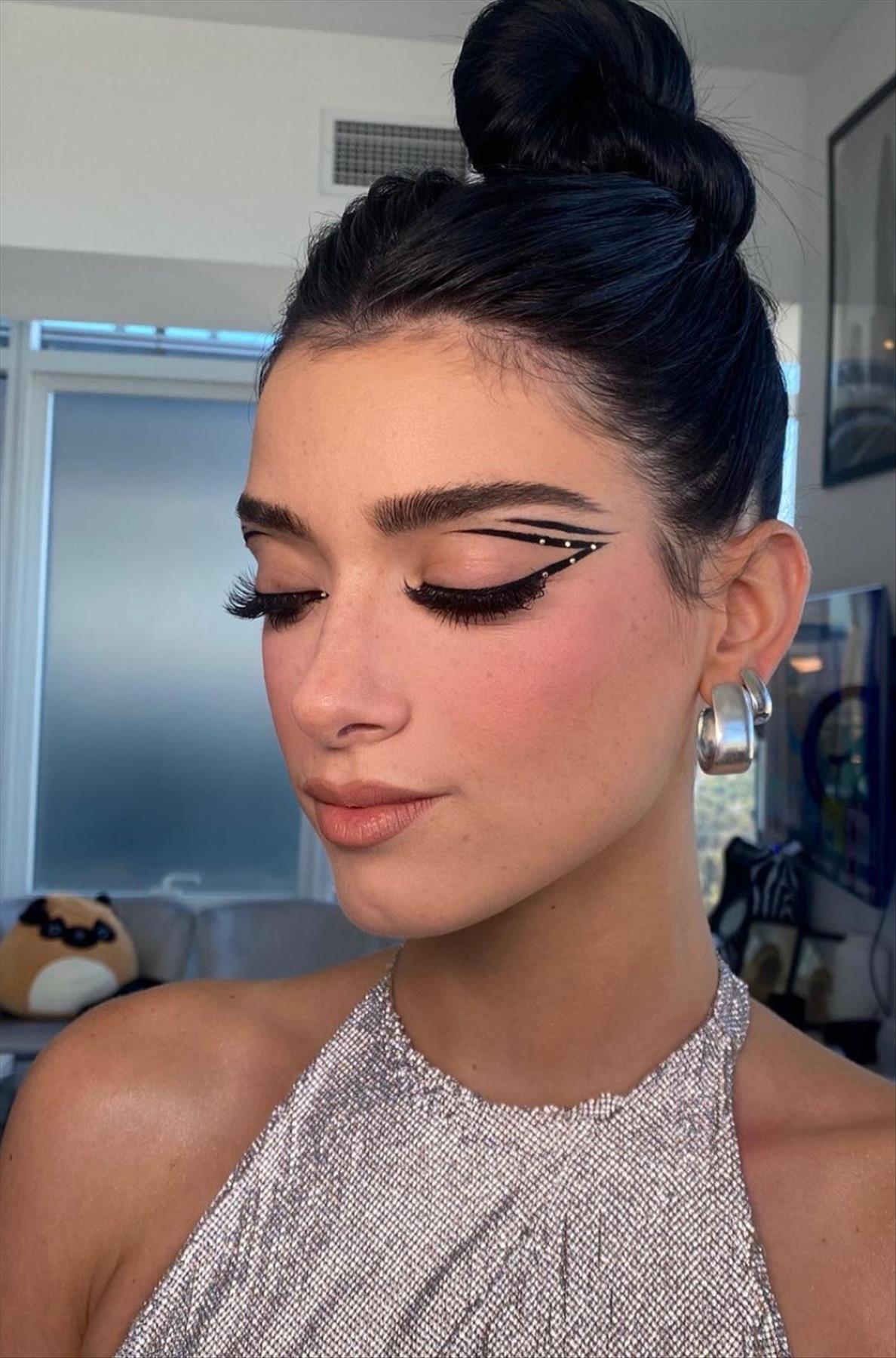 Stunning prom makeup looks trends perfect for prom night