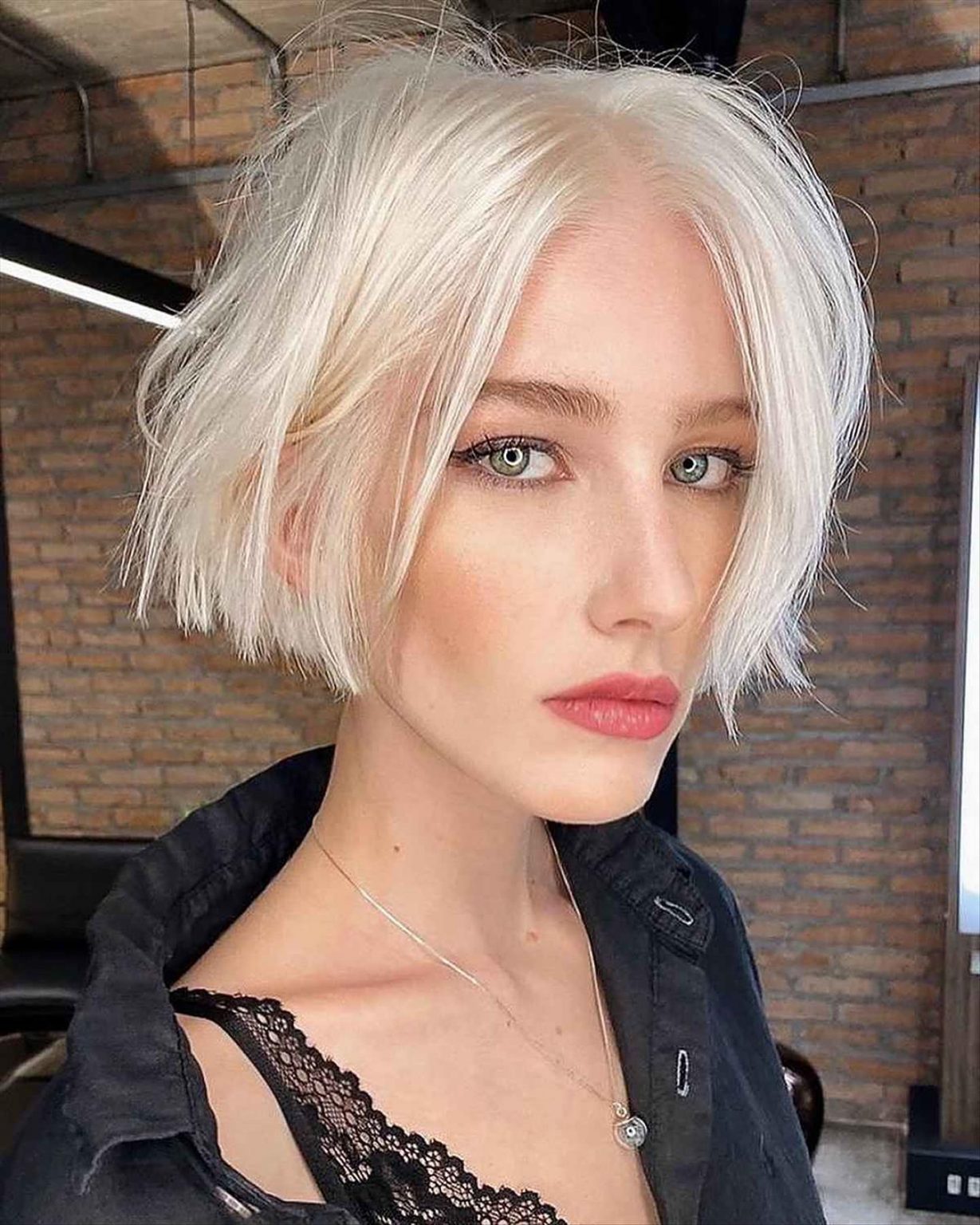 35 Best blunt bob haircuts for any face type 2022 - Fashionsum