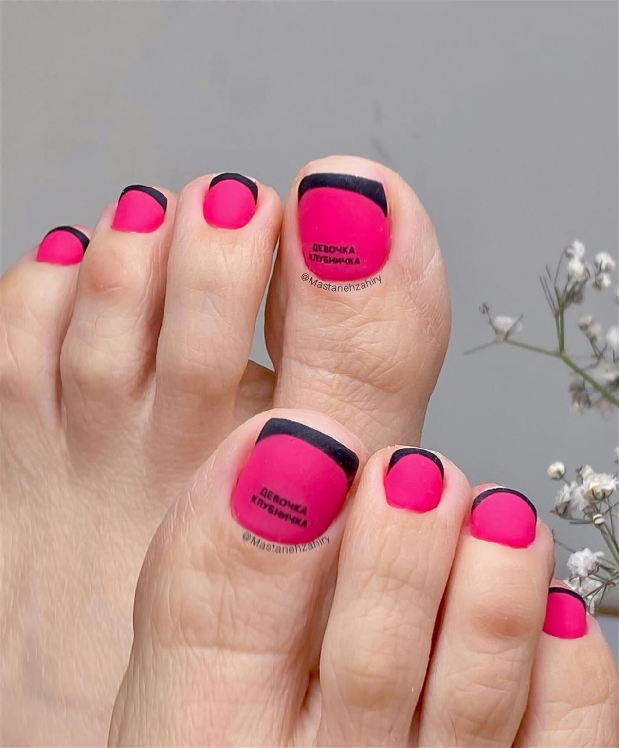 36 Cute Summer toe nails and pedicure ideas to wear Page 13 of 35