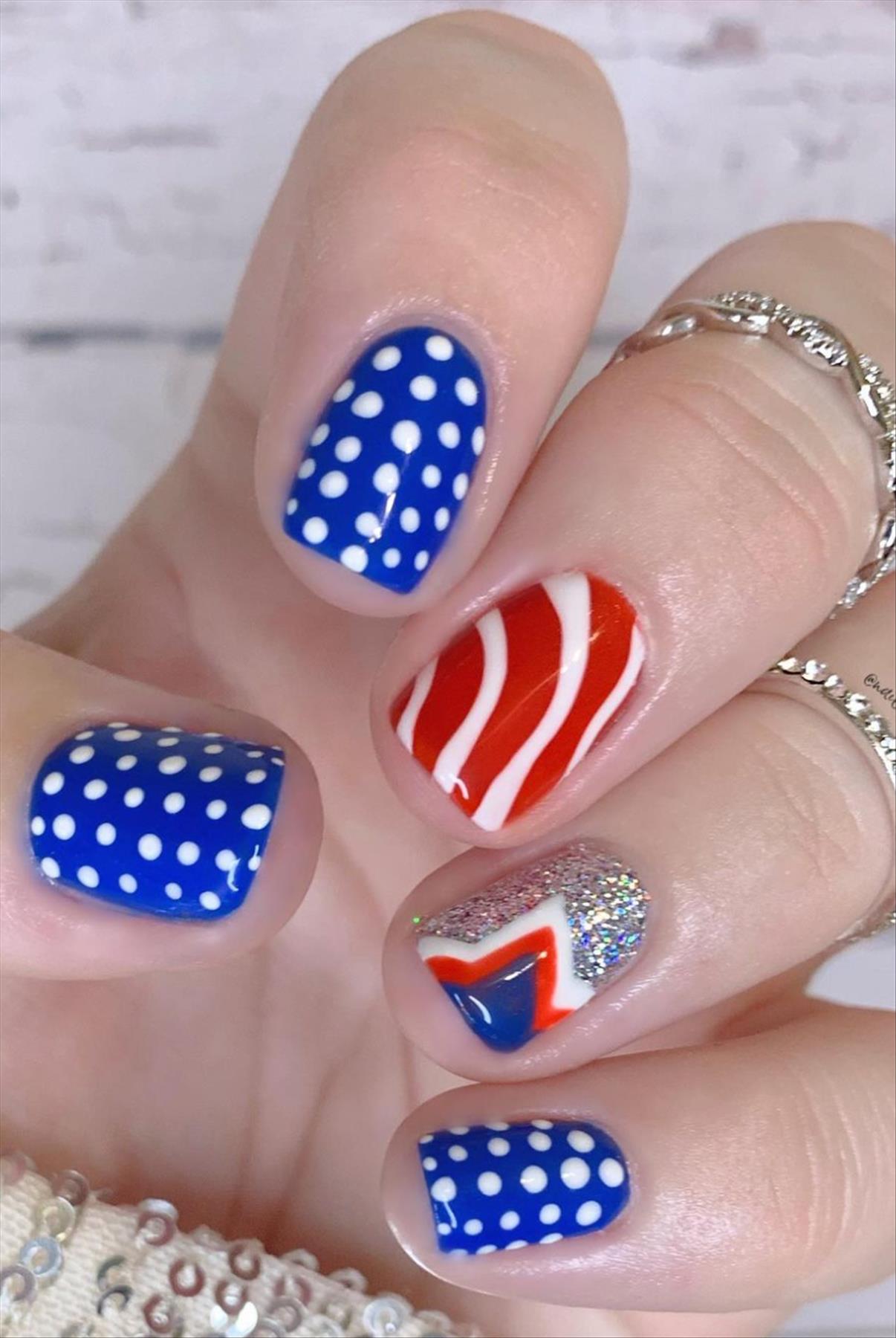 Pretty 4th of July nail art design to try in 2023 (2)