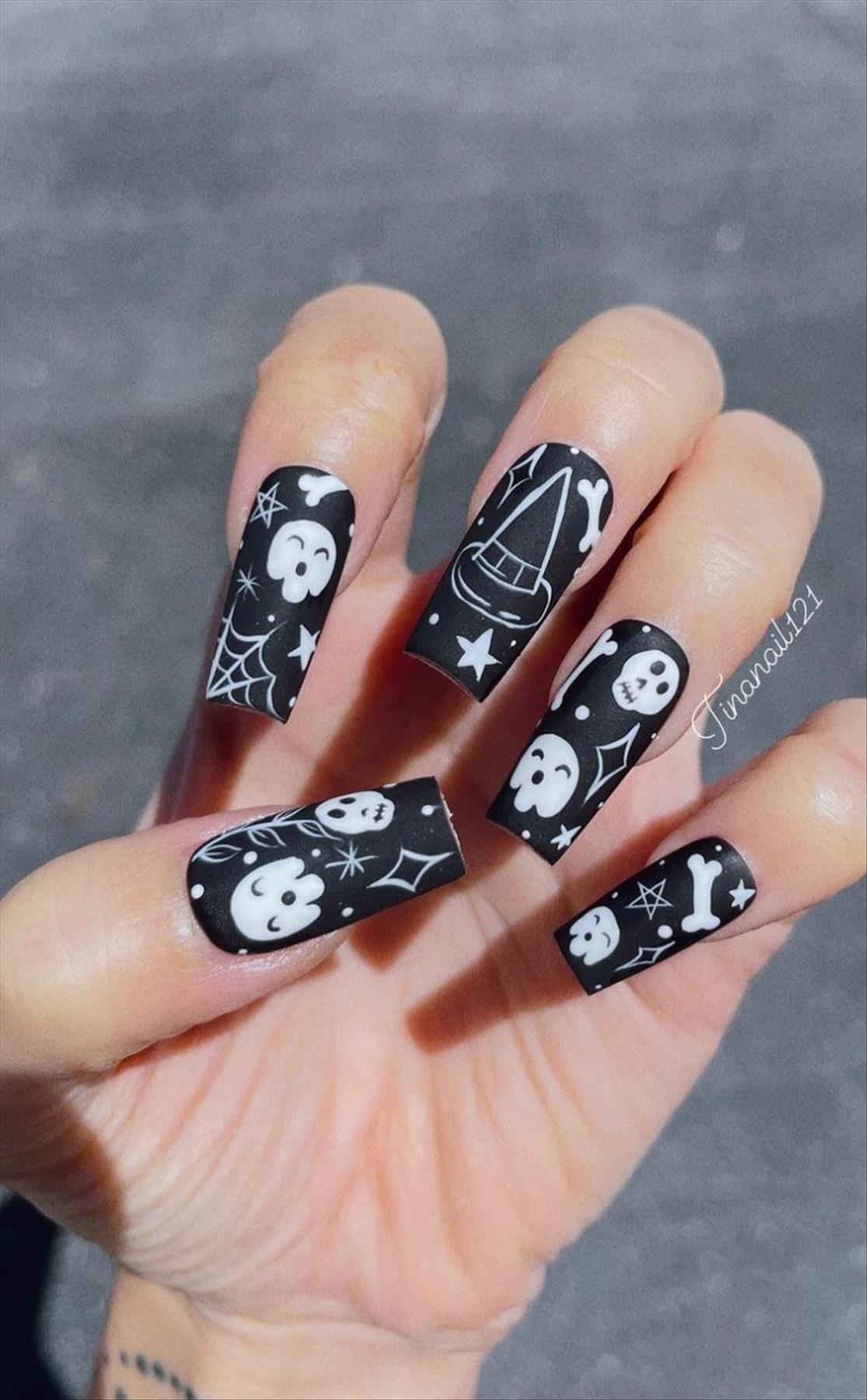 Stylish Halloween nail designs to be cool in 2022