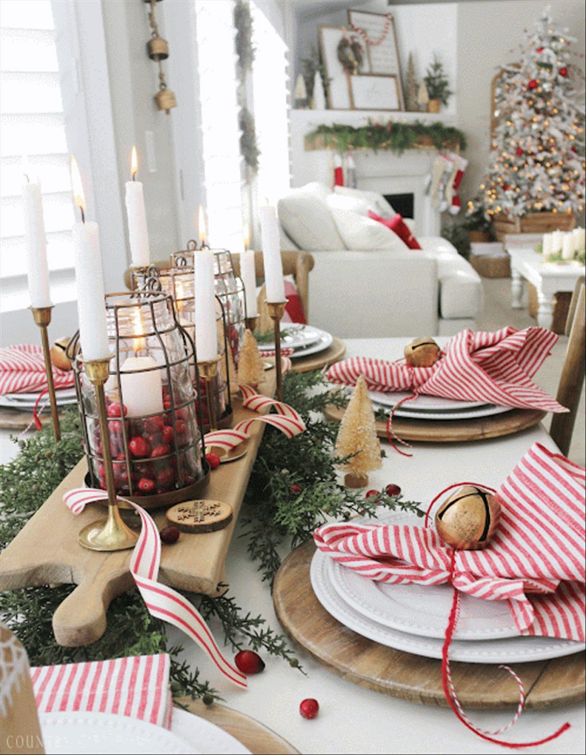 35 Merry Christmas Table Decoration Ideas for Holiday Cheer