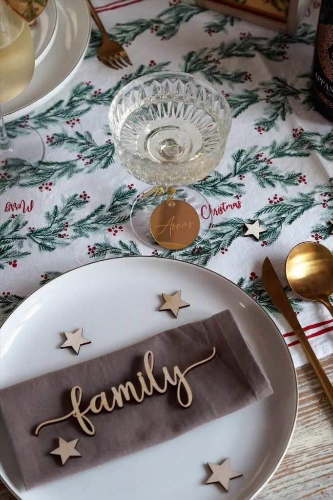 Merry Christmas Table Decoration Ideas for Holiday Cheer