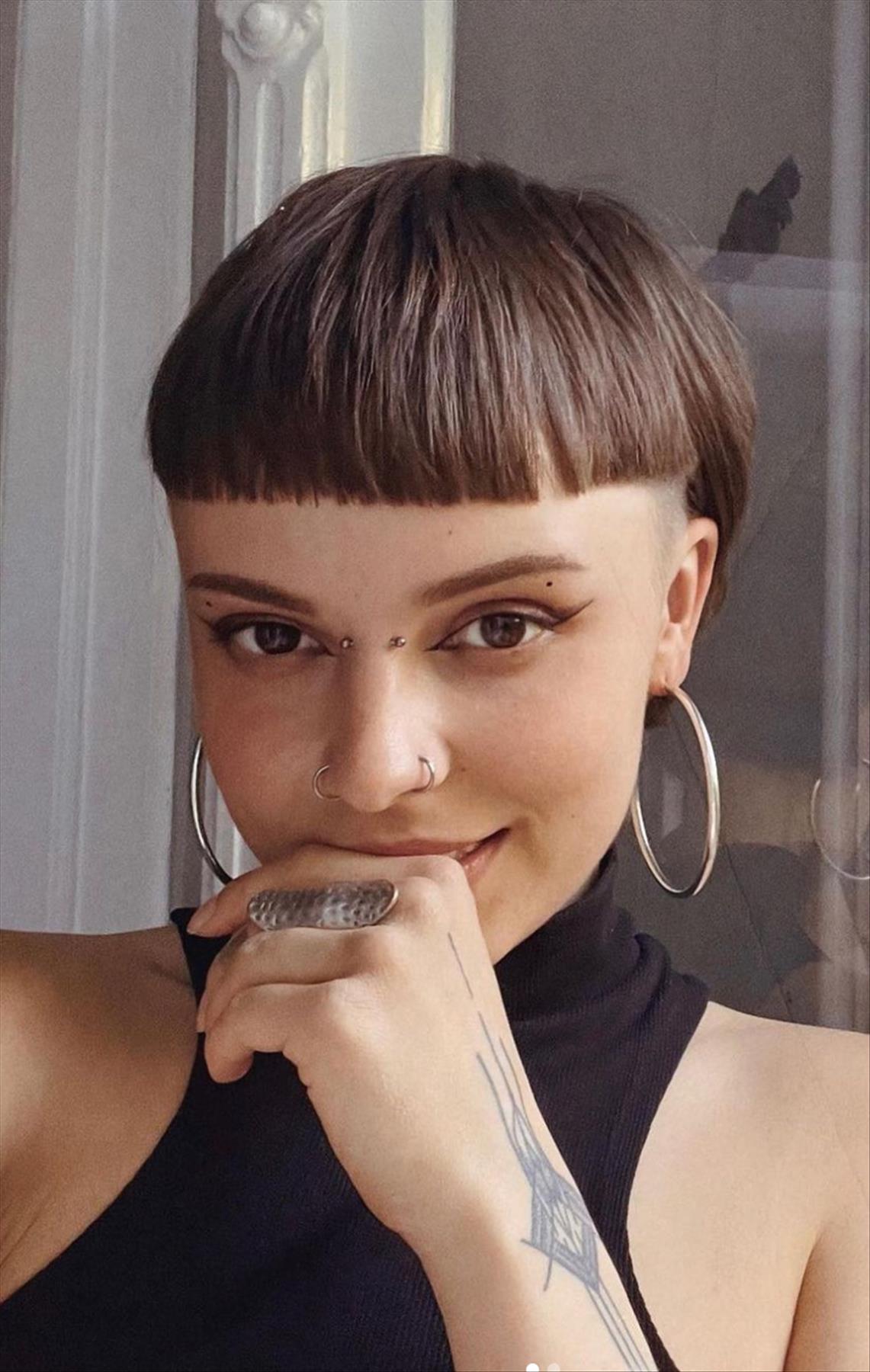 Sassy short pixie haircuts for cool girls