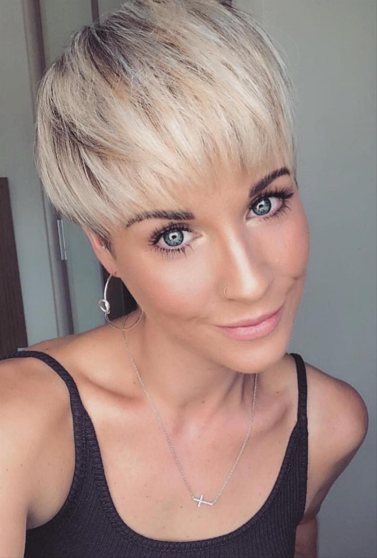 Sassy short pixie haircuts for cool girls