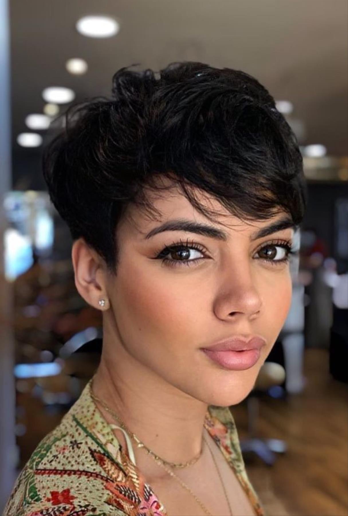 Sassy short pixie haircuts for cool girls