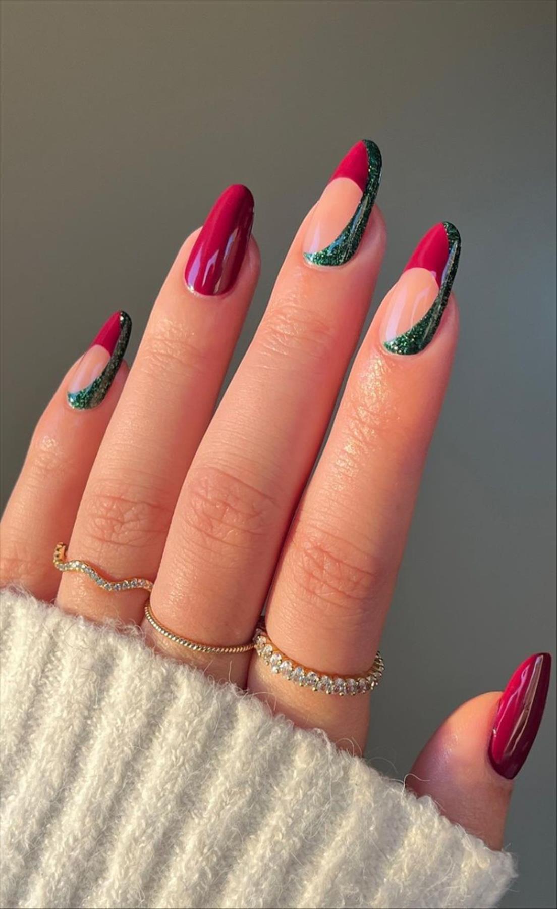 Elegant Short New Year's Nails Design 2023 Trends Inspiration