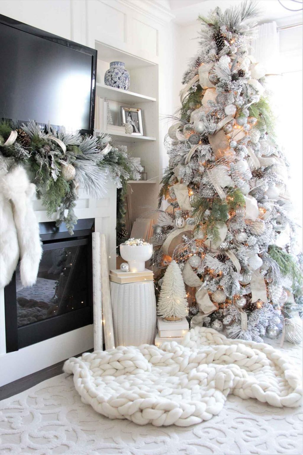 68 Classic Christmas tree decor ideas 2022 to get inspired - Fashionsum