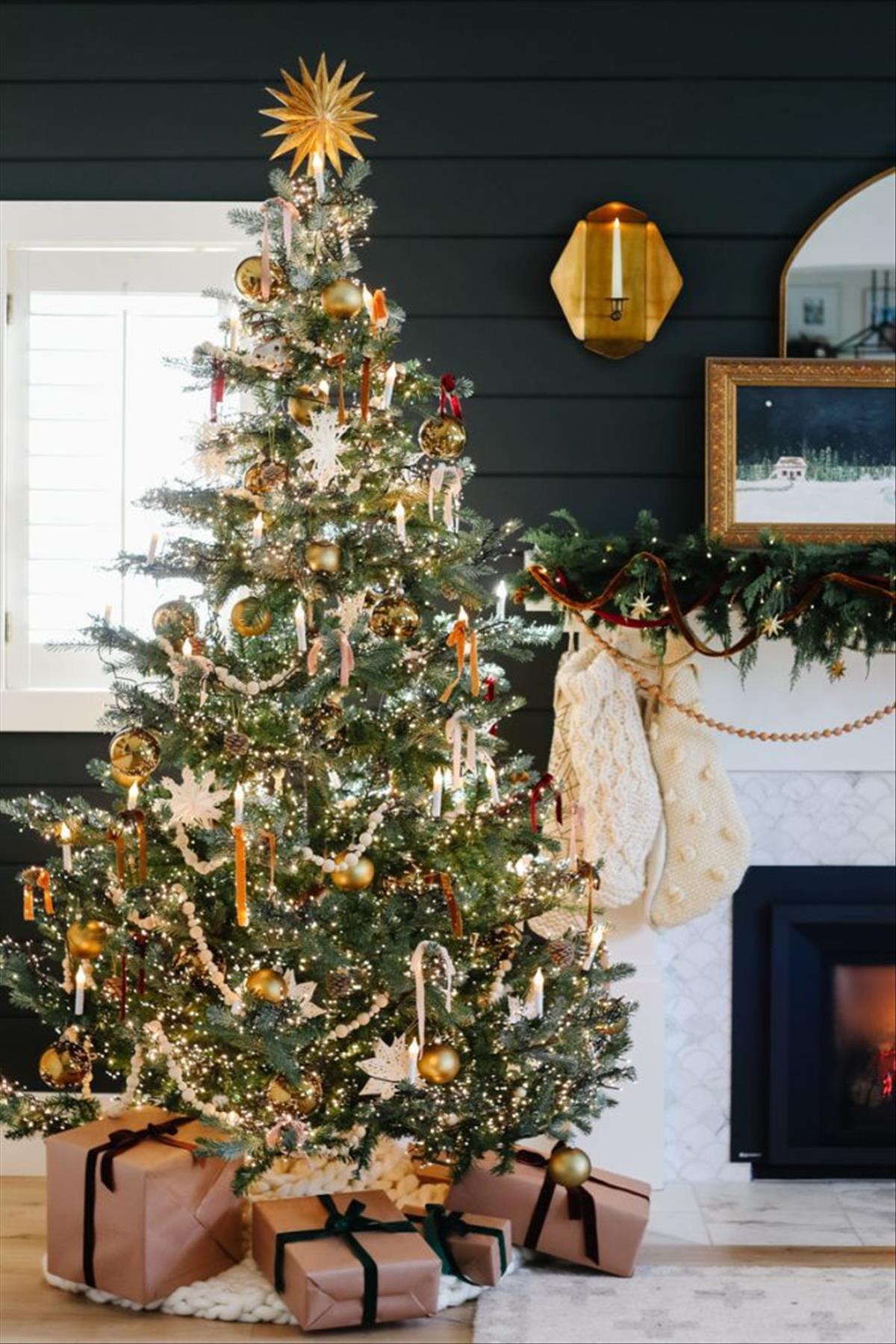 Classic Christmas tree decor ideas 2022 to get inspired