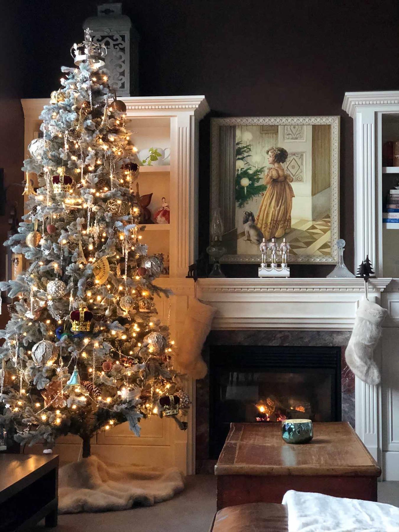 Classic Christmas tree decor ideas 2022 to get inspired