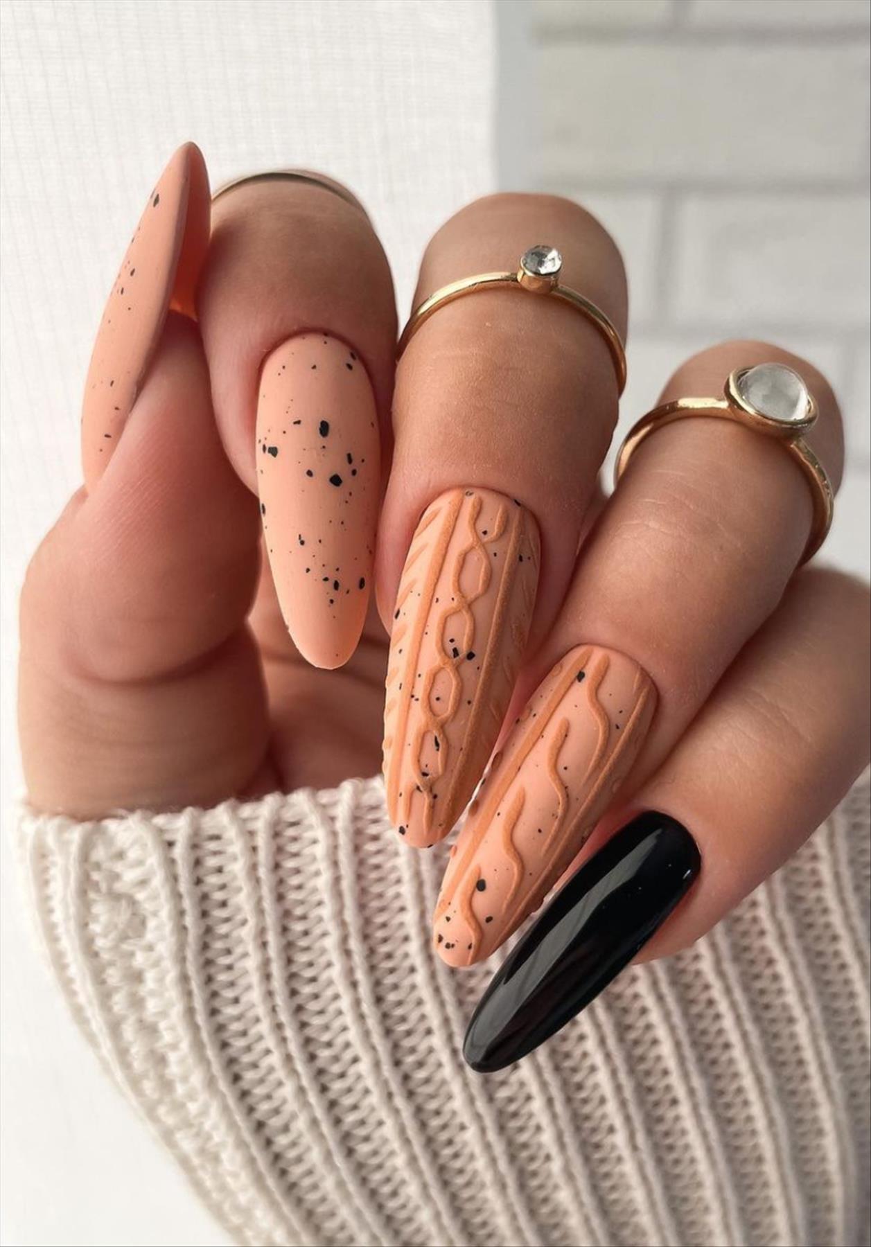 Pretty short Winter nails inspiration you'll love