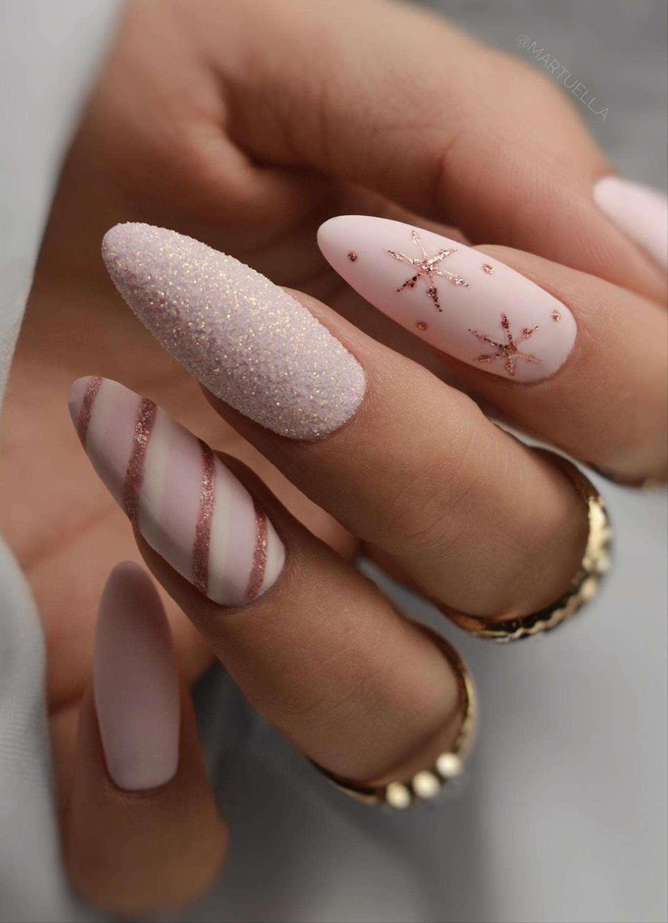 Pretty short Winter nails inspiration you'll love